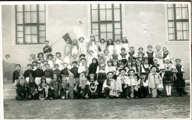 Druhá trieda ľudovej školy v Tisovci