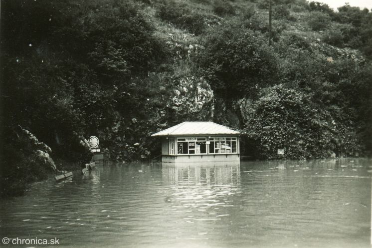Jaskyňa Domica, záplavy